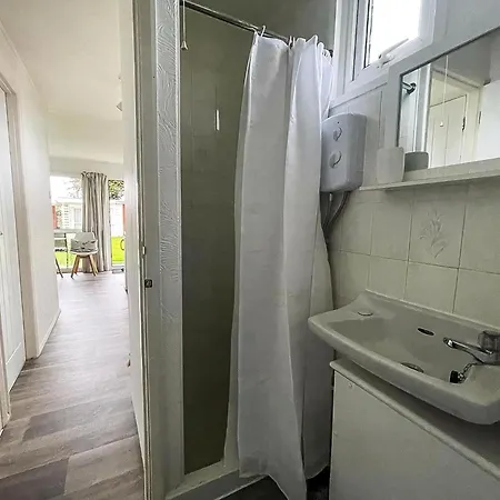 Lovely 4 Berth Chalet At Cedar Springs Park In Heacham, Norfolk Ref 92031Cs Exterior photo