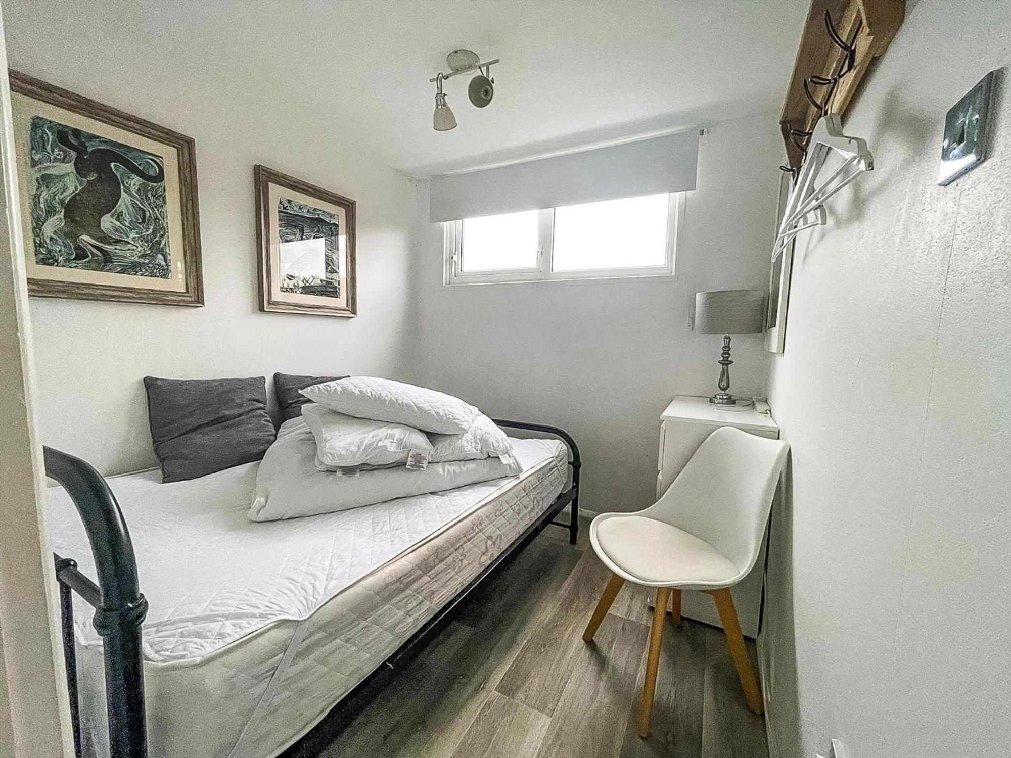 Lovely 4 Berth At Cedar Springs Park In Heacham, Norfolk Ref 92031cs Chalet Heacham